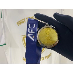 ميدالية أبطال النخبة 2026 طبق الاصل