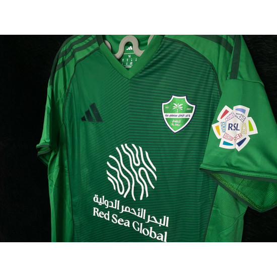 تيشرت الاهلي الاخضر الجديد مع ملصق جوال شعار الاهلي الجديد هديه